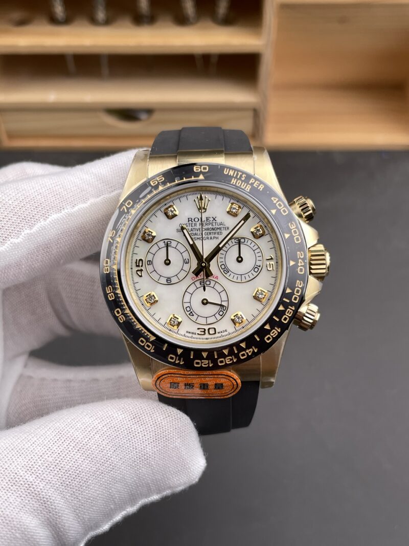 Rolex Daytona Gold Mother-of-Pearl Rubber Rolex Daytona Gold Mother-of-Pearl Rubber