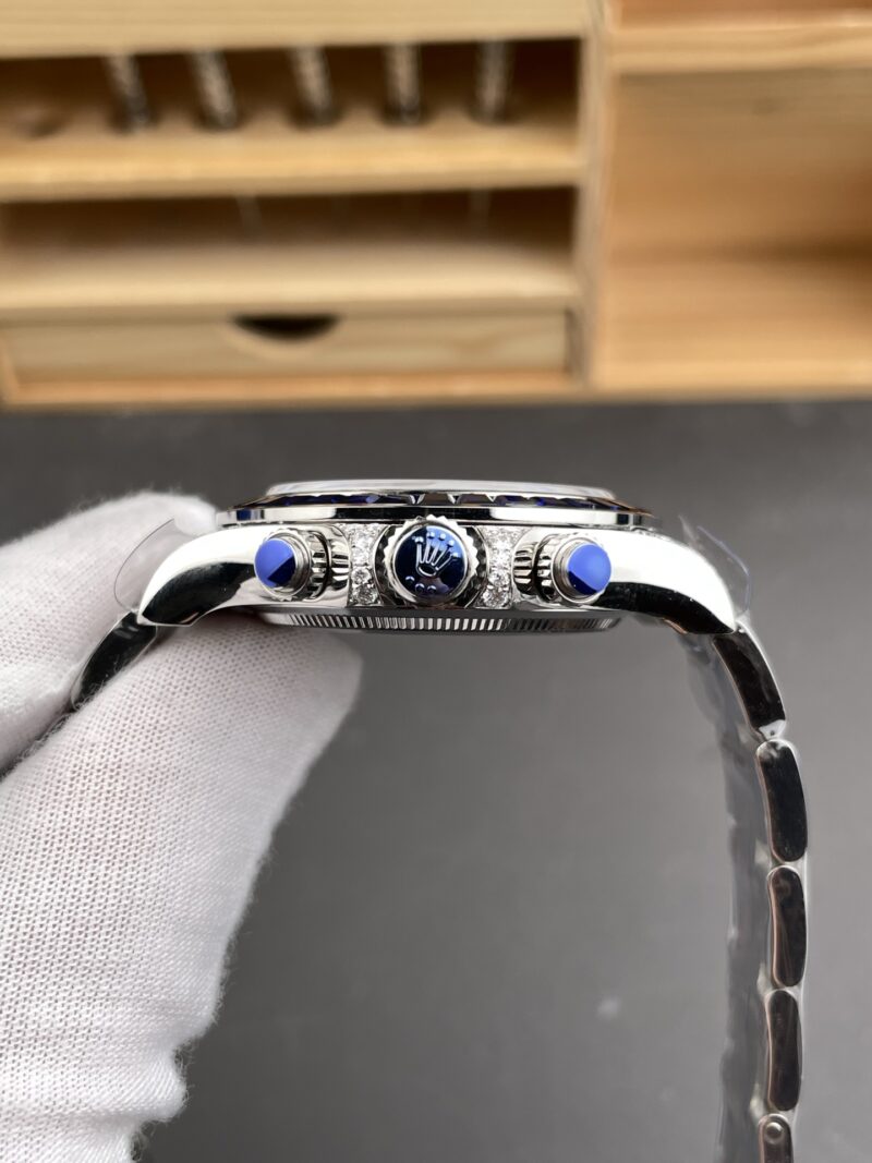 Rolex Daytona Lab-Grown Blue Diamond Rolex Daytona Lab-Grown Blue Diamond