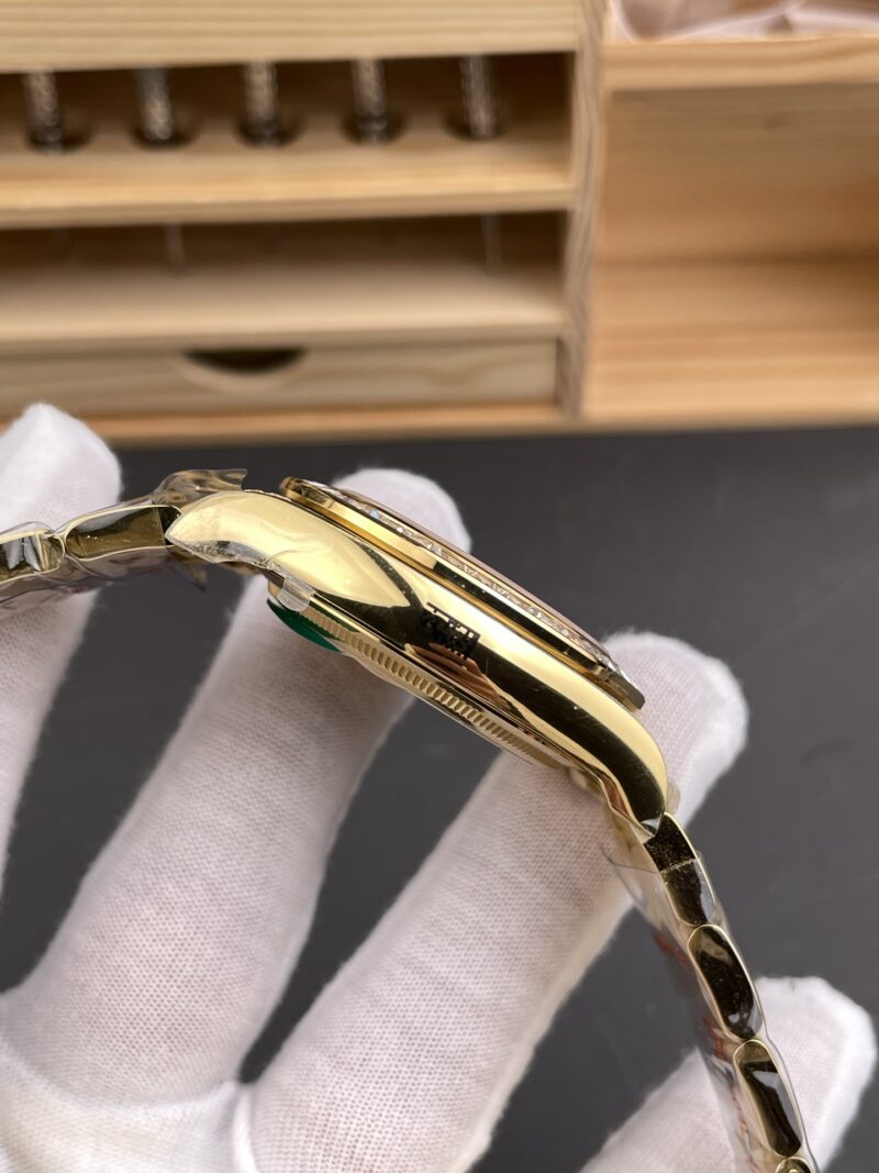 Rolex Daytona Full Gold Baguette Diamond Rolex Daytona Full Gold Baguette Diamond