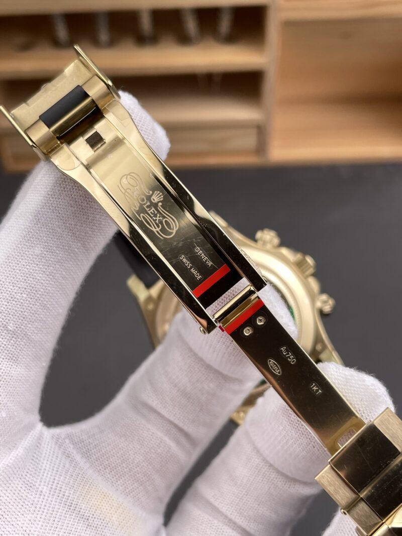 Rolex Daytona Gold Mother-of-Pearl Rubber Rolex Daytona Gold Mother-of-Pearl Rubber