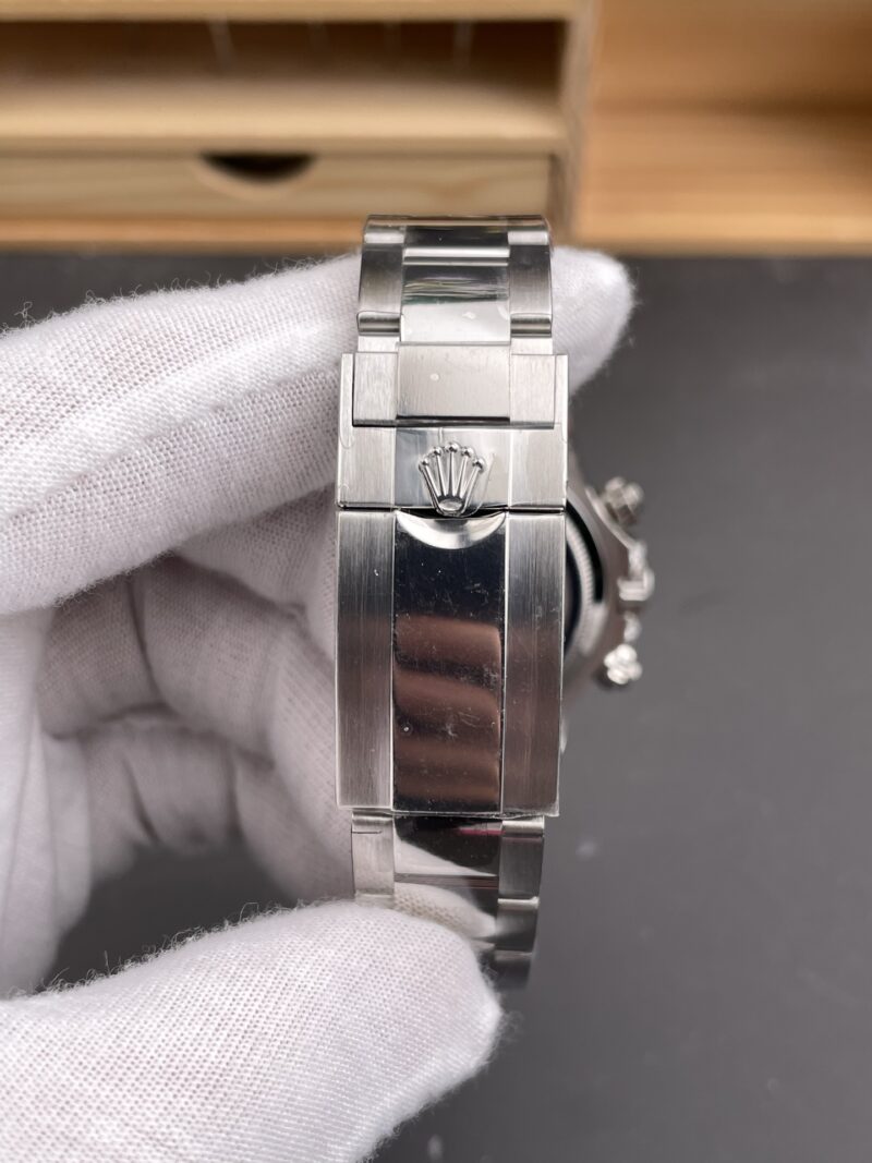 Rolex Daytona Lab-Grown Blue Diamond Rolex Daytona Lab-Grown Blue Diamond