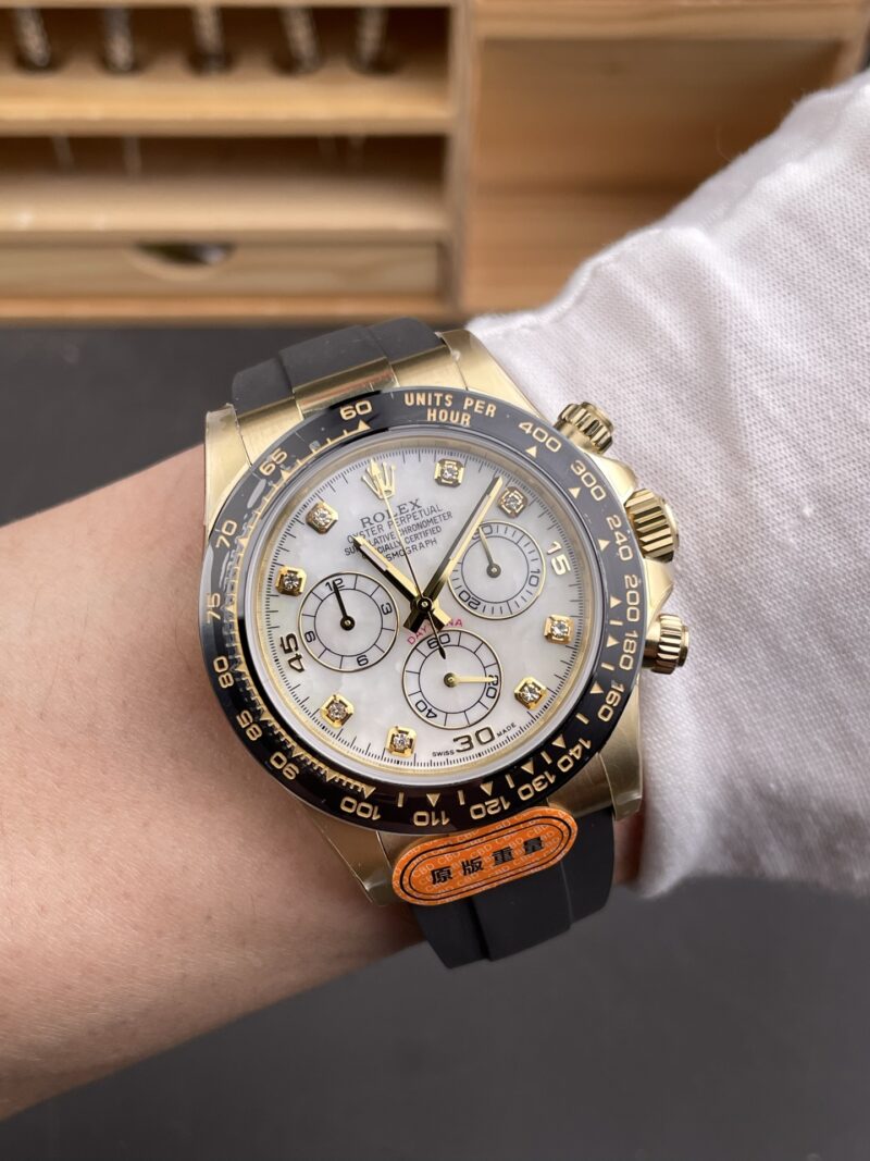 Rolex Daytona Gold Mother-of-Pearl Rubber Rolex Daytona Gold Mother-of-Pearl Rubber