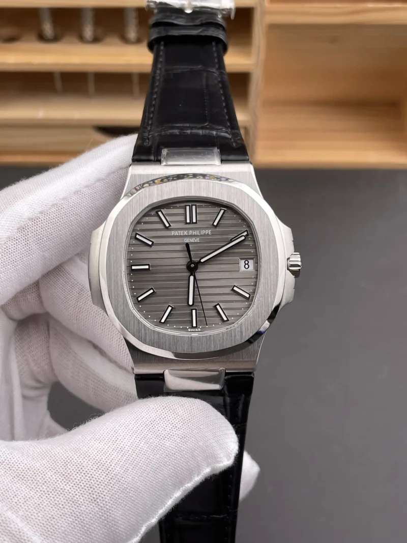 Patek Philippe Nautilus 5711 Grey Dial 40mm