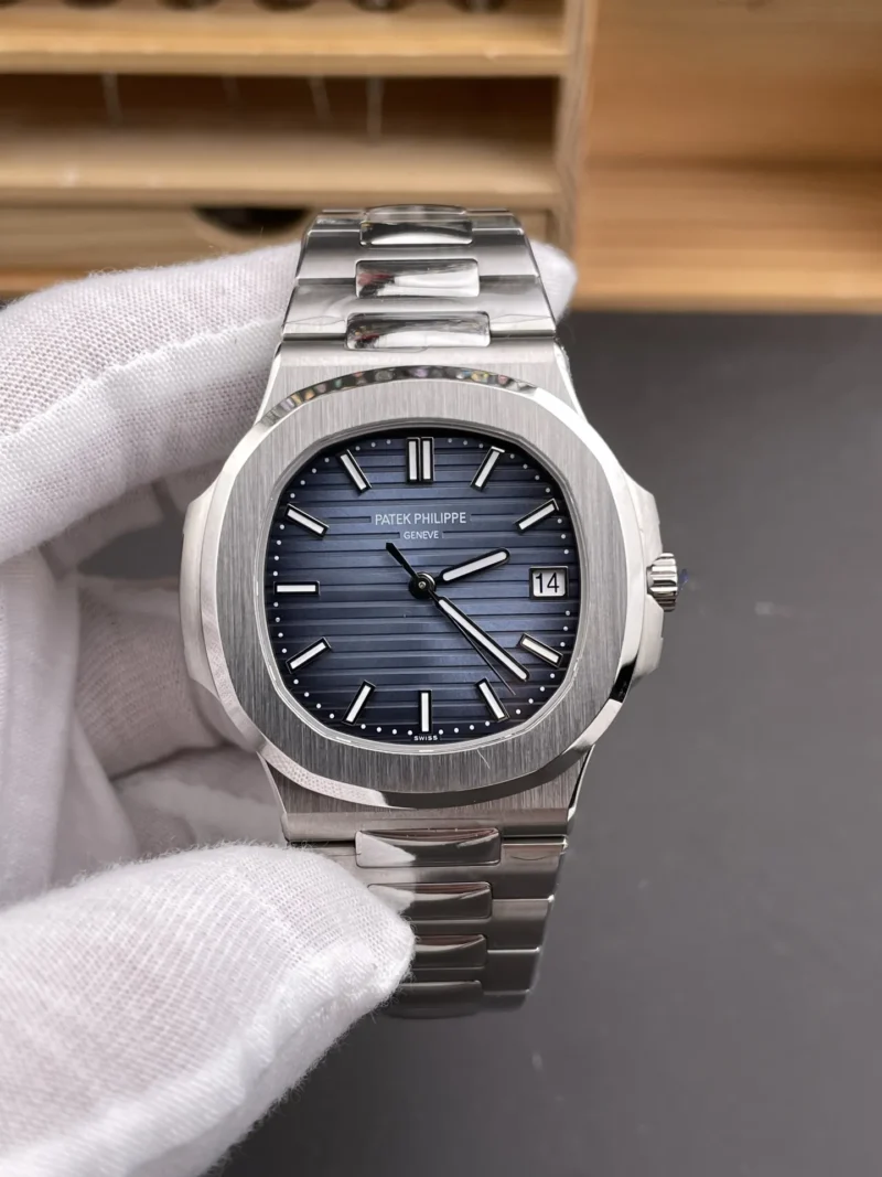 Patek Philippe Nautilus 5811 Blue 41mm