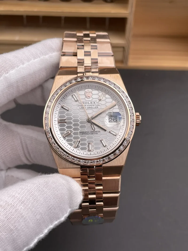 Rolex Sky-Dweller Rose Gold 40mm