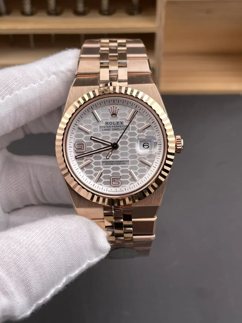 Rolex Sky-Dweller Rose Gold 40mm