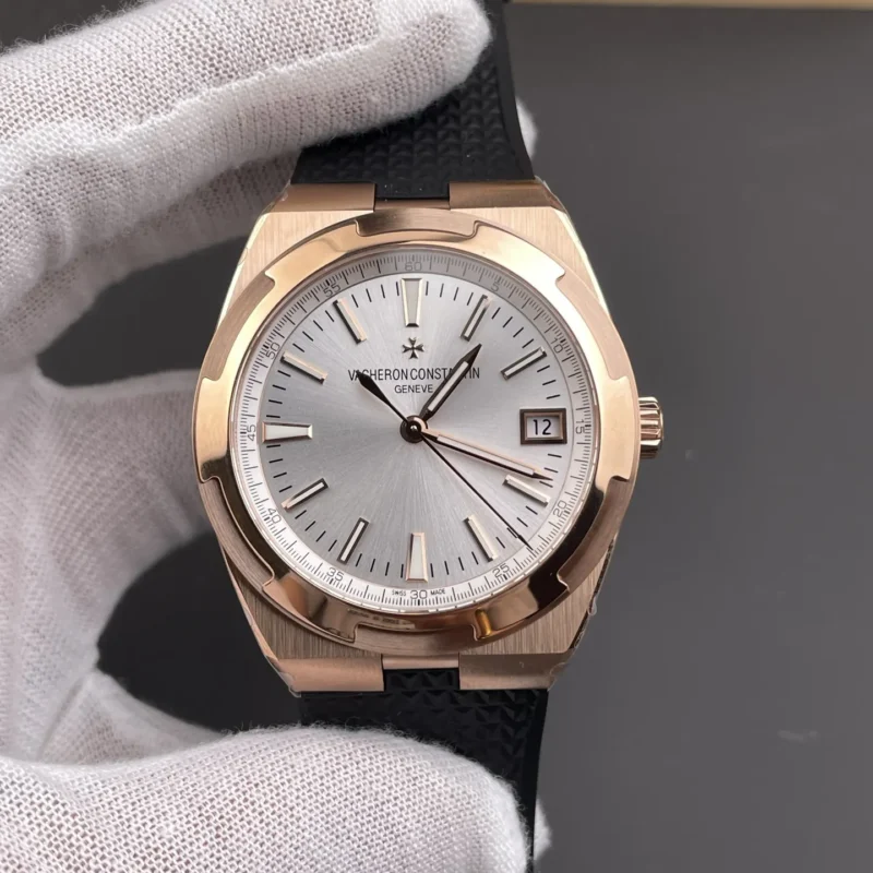 img01_0065_8F_江诗丹顿_纵横四海_4500V_玫金白盘_41mm_9015机芯.webp Vacheron Constantin Overseas 4500 White Dial 41mm