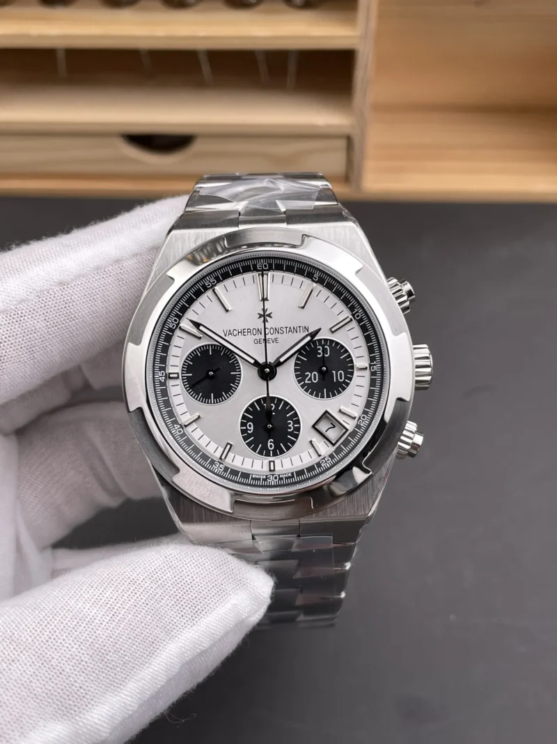 Vacheron Constantin Overseas 5500 Panda 42mm