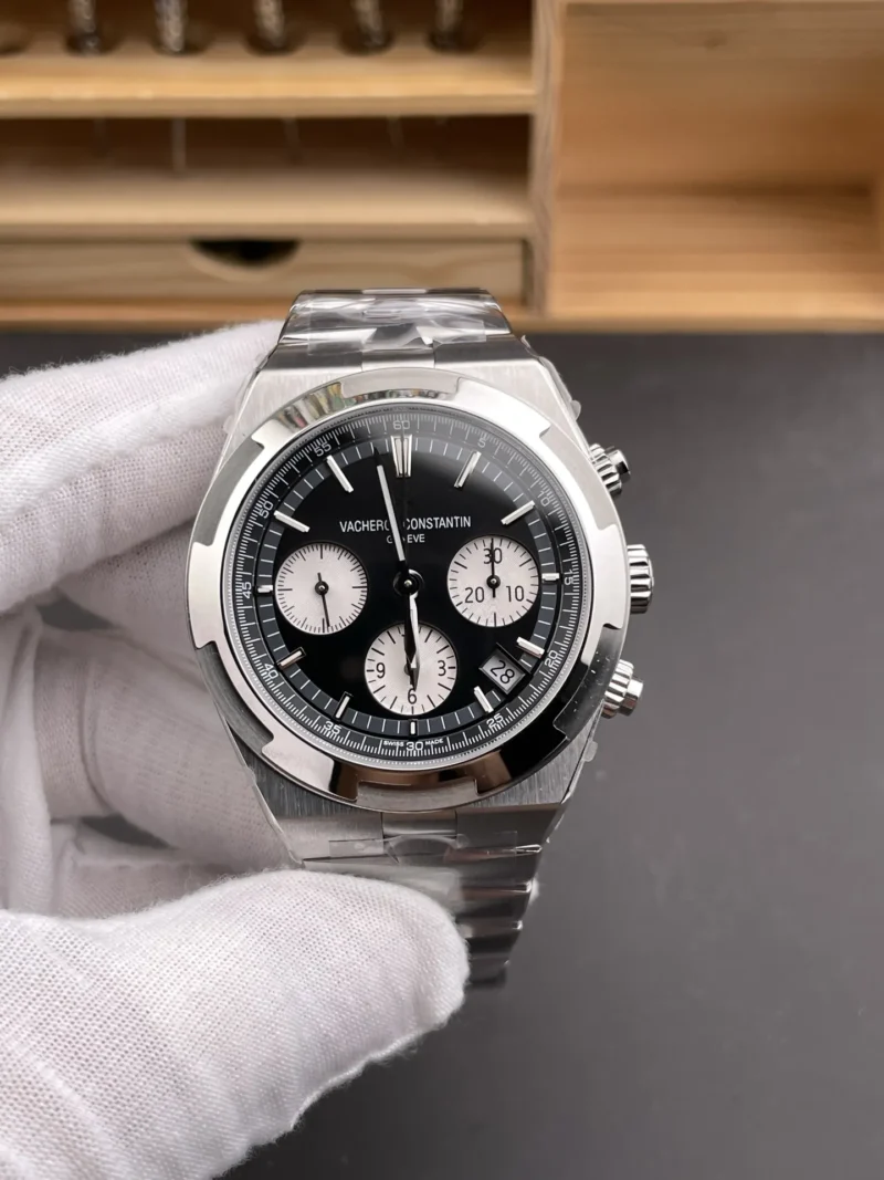 Vacheron Constantin Overseas 5500 Panda 42mm