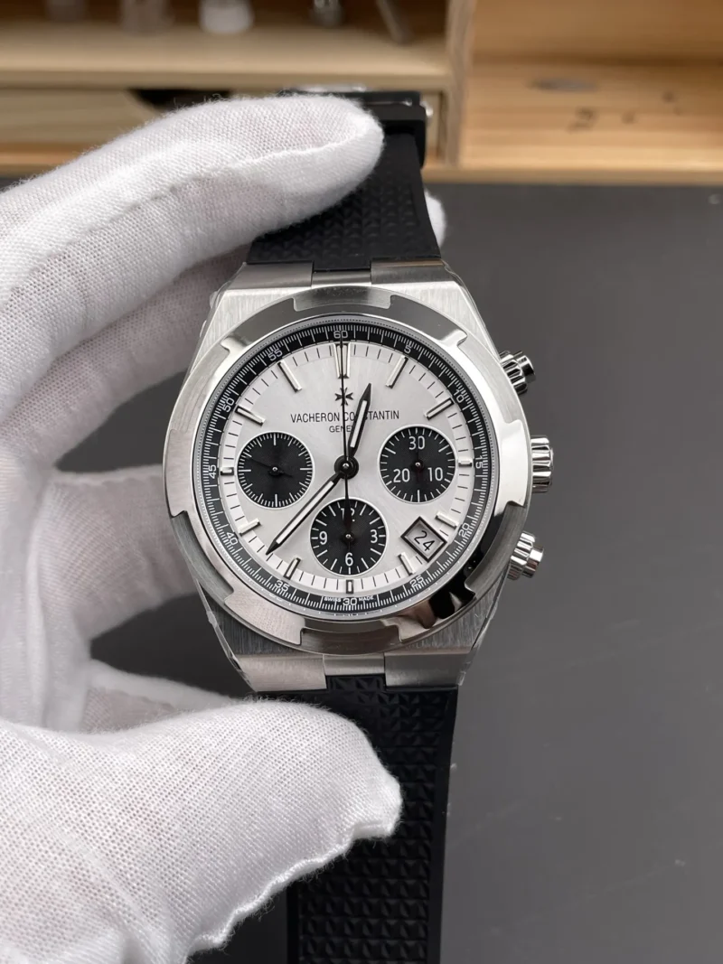 Vacheron Constantin Overseas 5500 Panda 42mm