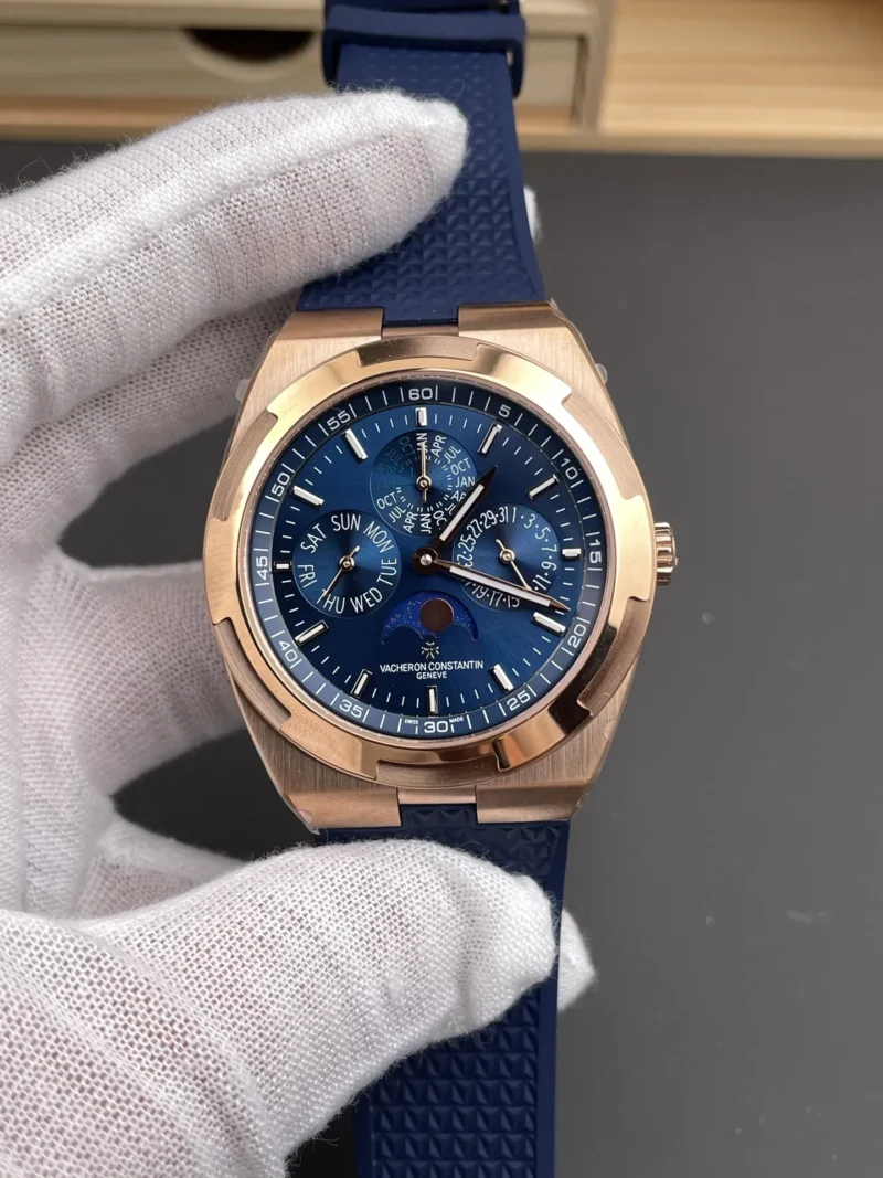 Vacheron Constantin Overseas 4300 Gold Dial 41.5mm
