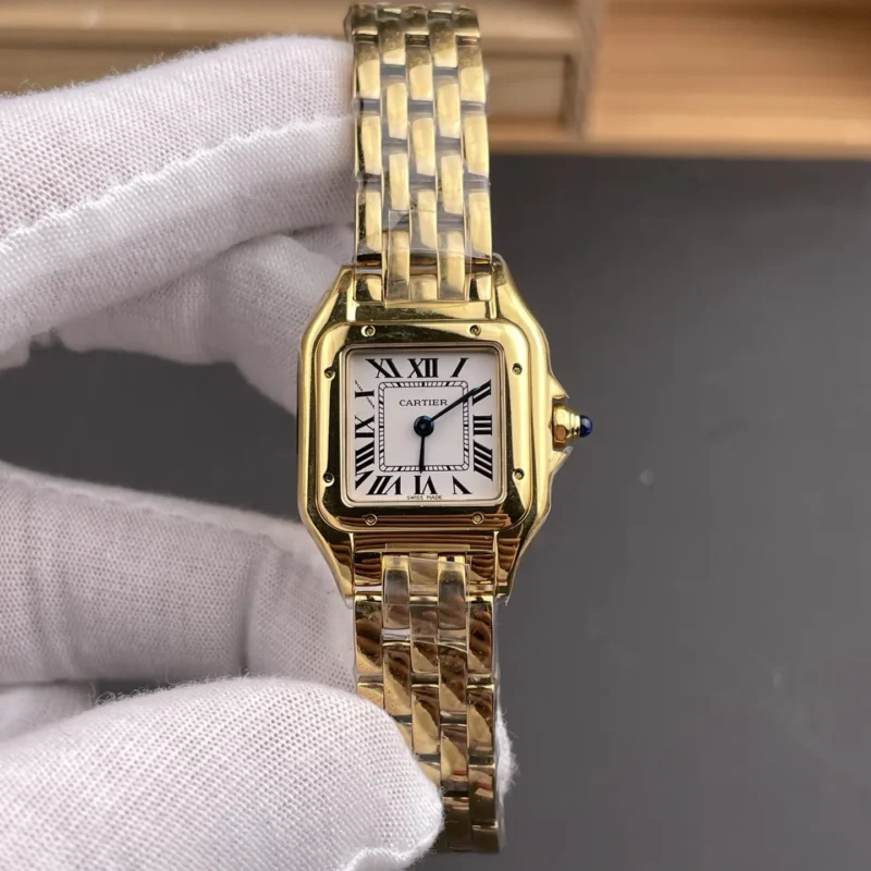 img01_0103_8848F_卡地亚_猎豹_黄金白盘_小号_22x30mm_石英款.webp Cartier Panthere White Dial 22x30mm