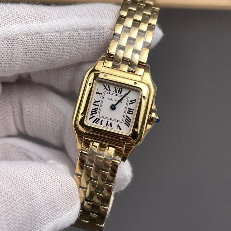img01_0113_8848F_卡地亚_猎豹_全金款_22x30mm_石英款.webp Cartier Panthere Gold 22x30mm