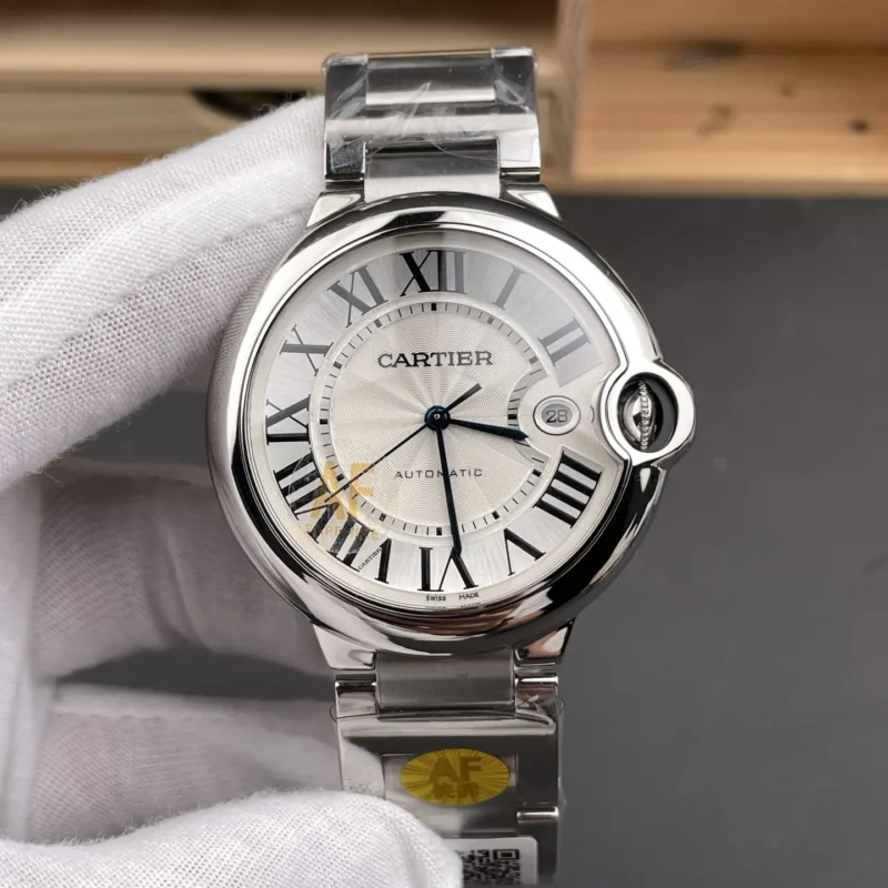 img01_0158_AF_卡地亚_蓝气球_白盘_快拆表带_42mm_2824机芯.webp Cartier Ballon Bleu White Dial 42mm