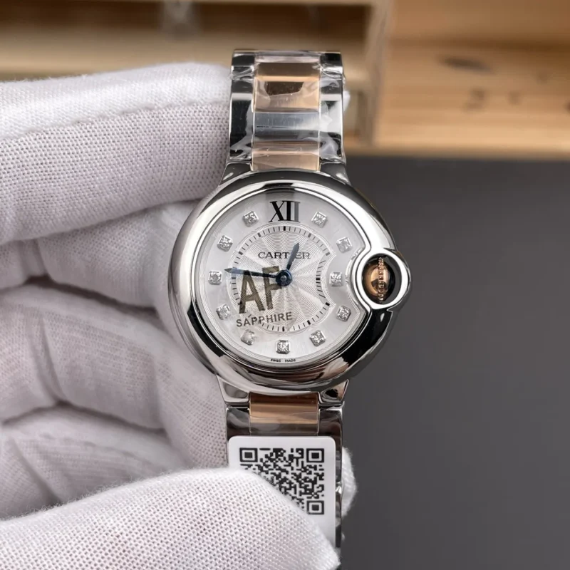 img01_0170_AF_卡地亚_蓝气球_间玫金钻刻白盘_28mm_石英款.webp Cartier Ballon Bleu Two-Tone Rose Gold Ladies 28mm