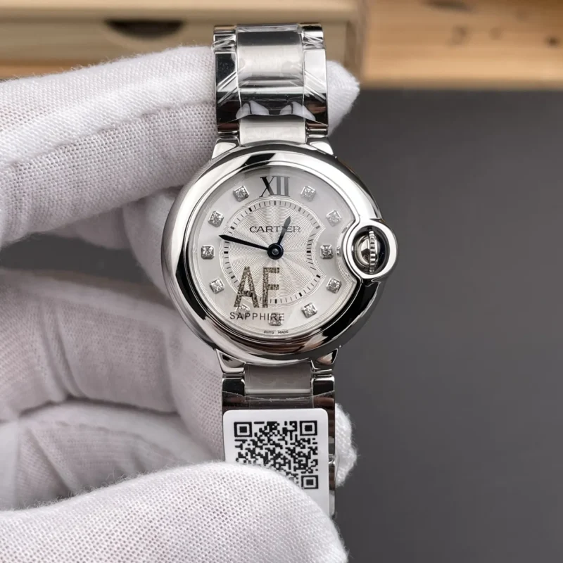 img01_0182_AF_卡地亚_蓝气球_钻刻白盘_28mm_石英款.webp Cartier Ballon Bleu Diamond Markers Ladies 28mm