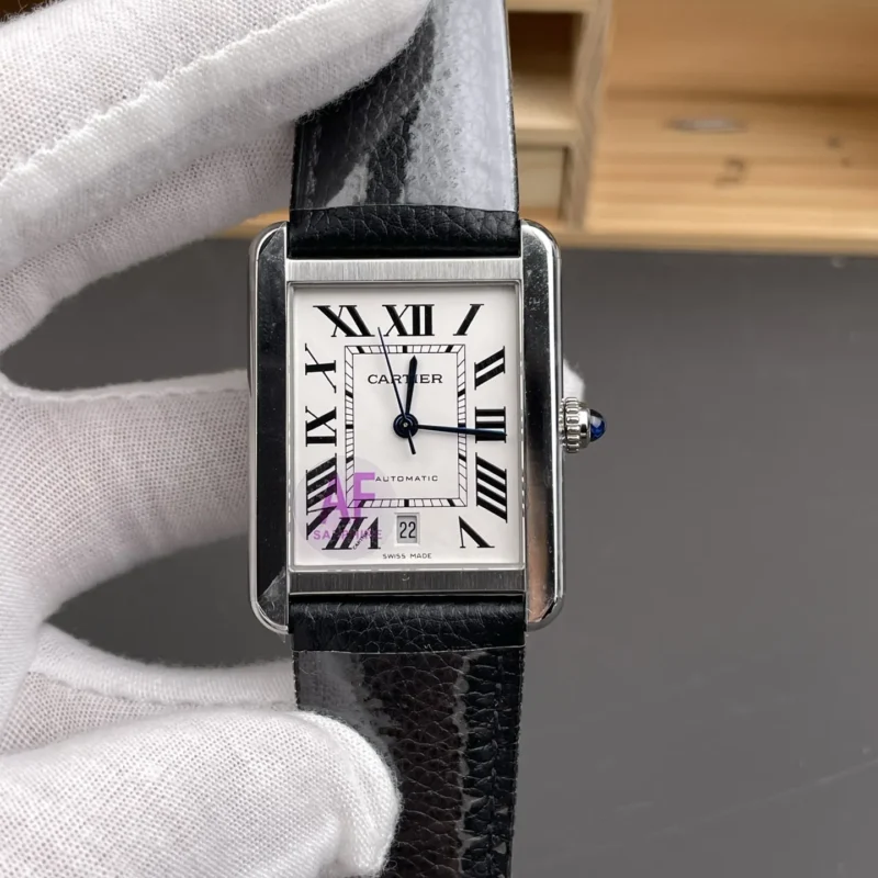 img01_0188_AF_卡地亚_坦克_Tank大号_老款_31x40.85mm_9015机芯.webp Cartier Tank Classic 31x40.85mm