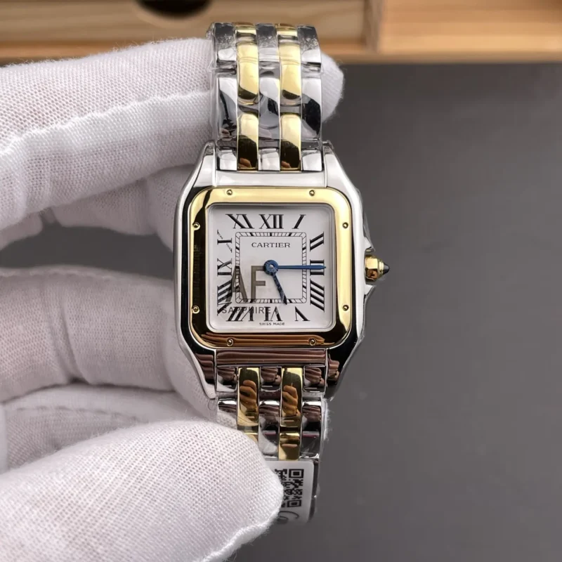img01_0192_AF_卡地亚_猎豹_间金款_中号_27x37mm_石英款.webp Cartier Panthere Two-Tone 27x37mm