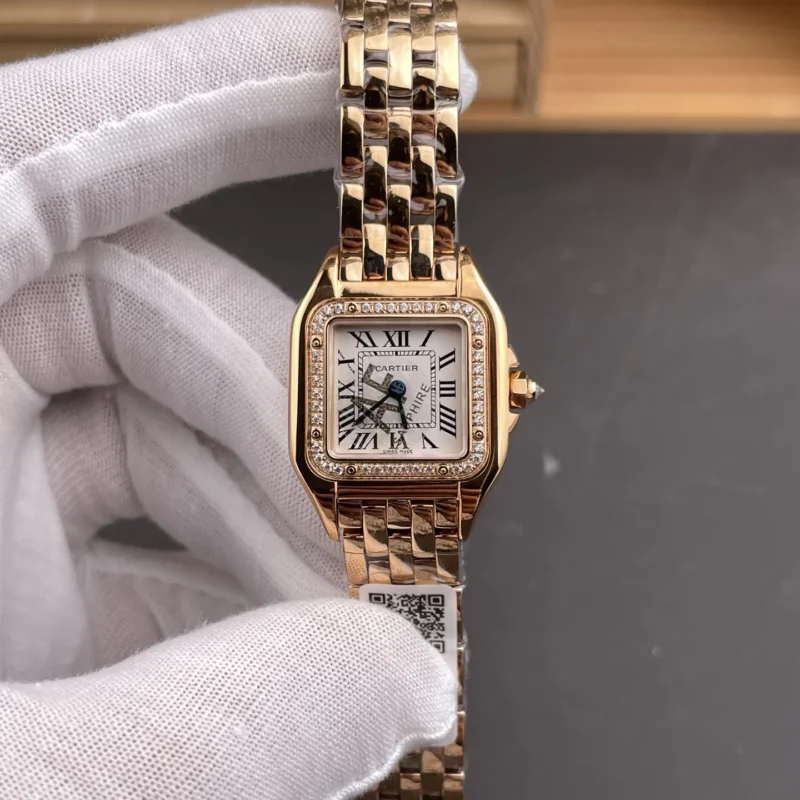 img01_0193_AF_卡地亚_猎豹_玫瑰金钻圈_小号_22x30mm_石英款.webp Cartier Panthere Rose Gold 22x30mm