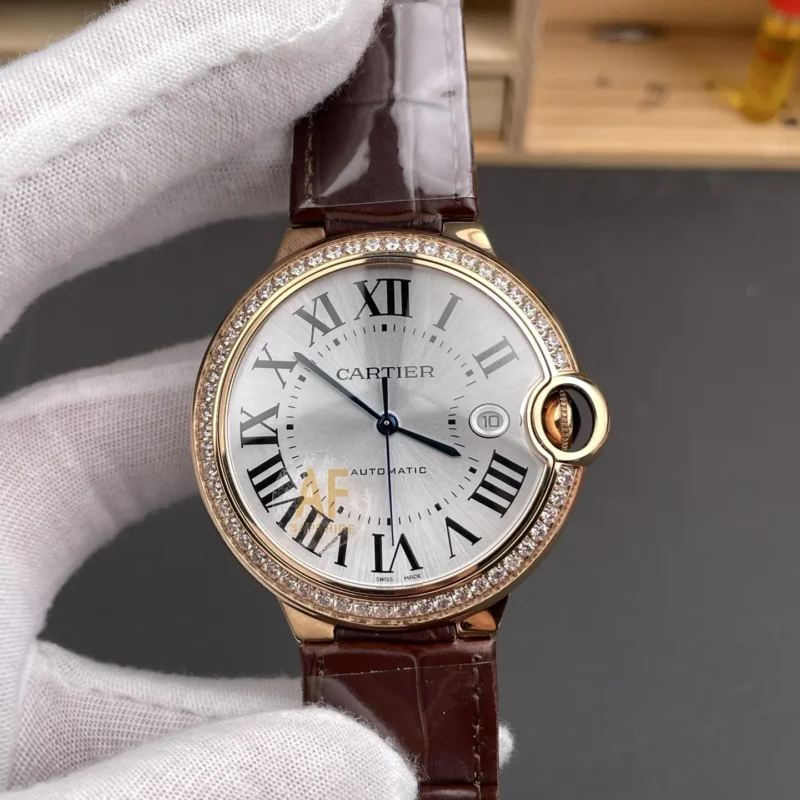 img01_0248_AF_卡地亚_蓝气球_玫金钻圈光面_42mm_2824机芯.webp Cartier Ballon Bleu Diamond Bezel 42mm