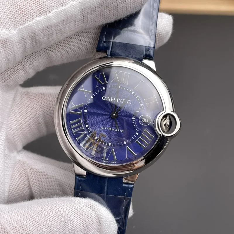 img01_0249_AF_卡地亚_蓝气球_皮带款_42mm_2824机芯.webp Cartier Ballon Bleu Leather Strap 42mm