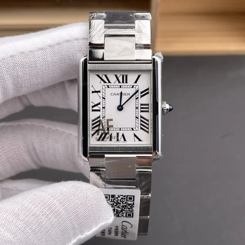 img01_0286_AF_卡地亚_坦克_白盘_中号_老款_34.8x27.4mm_石英款.webp Cartier Tank White Dial 34.8x27.4mm