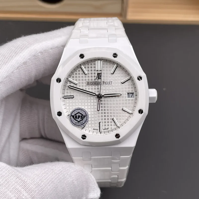 img01_0374_APS_爱彼_皇家橡树_15500_白盘_白陶瓷_41mm_4302机芯.webp AP Royal Oak 15500 Ceramic 41mm