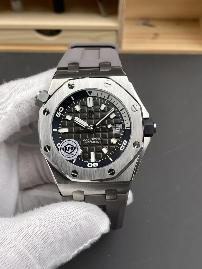 AP Royal Oak 15720 Grey Dial 42mm