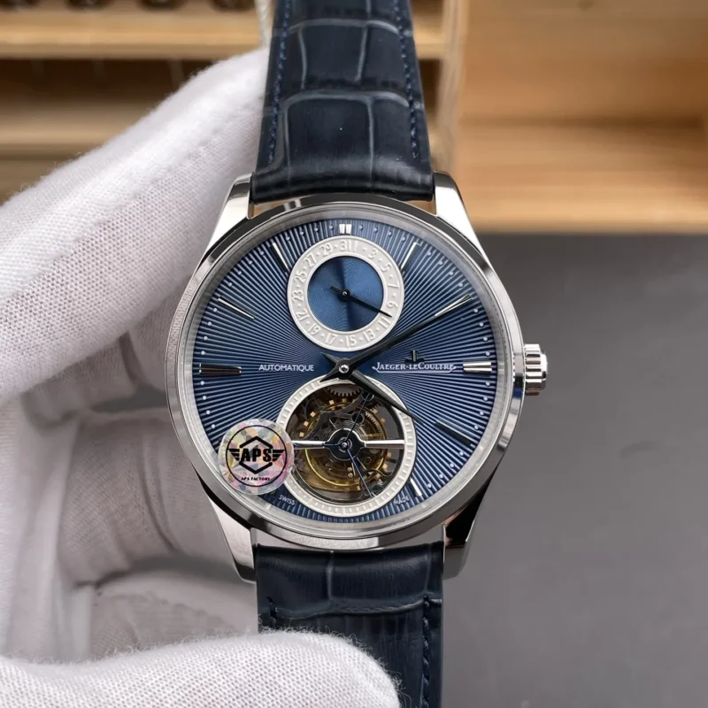 img01_0436_APS_积家_大师系列_13234E1蓝盘_陀飞轮_40mm.webp Jaeger-Le Coultre Master Blue Dial 40mm
