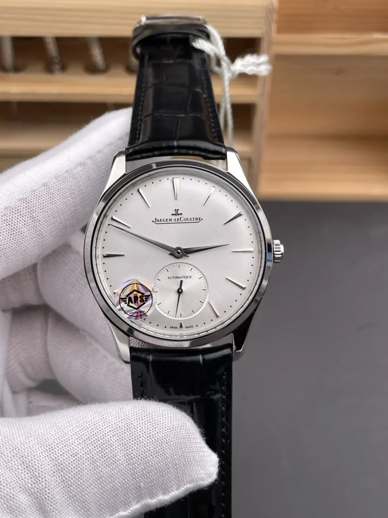 Jaeger-Le Coultre Master 39mm