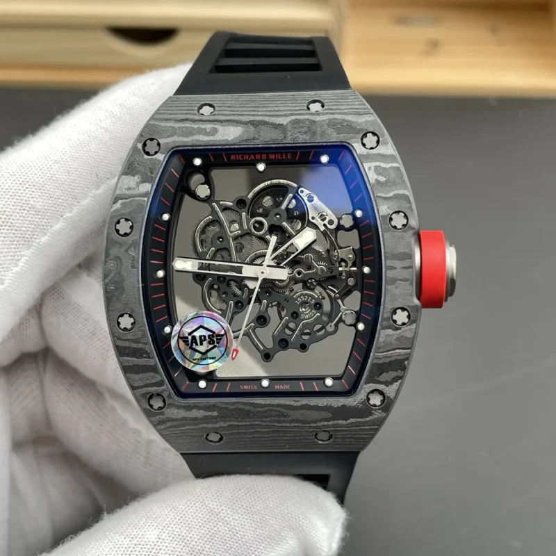 img01_0449_APS_理查米尔_RM055_黑红碳_49.9x42.7mm_RMUL2机芯.webp Richard Mille RM 055 Carbon 49.9x42.7mm