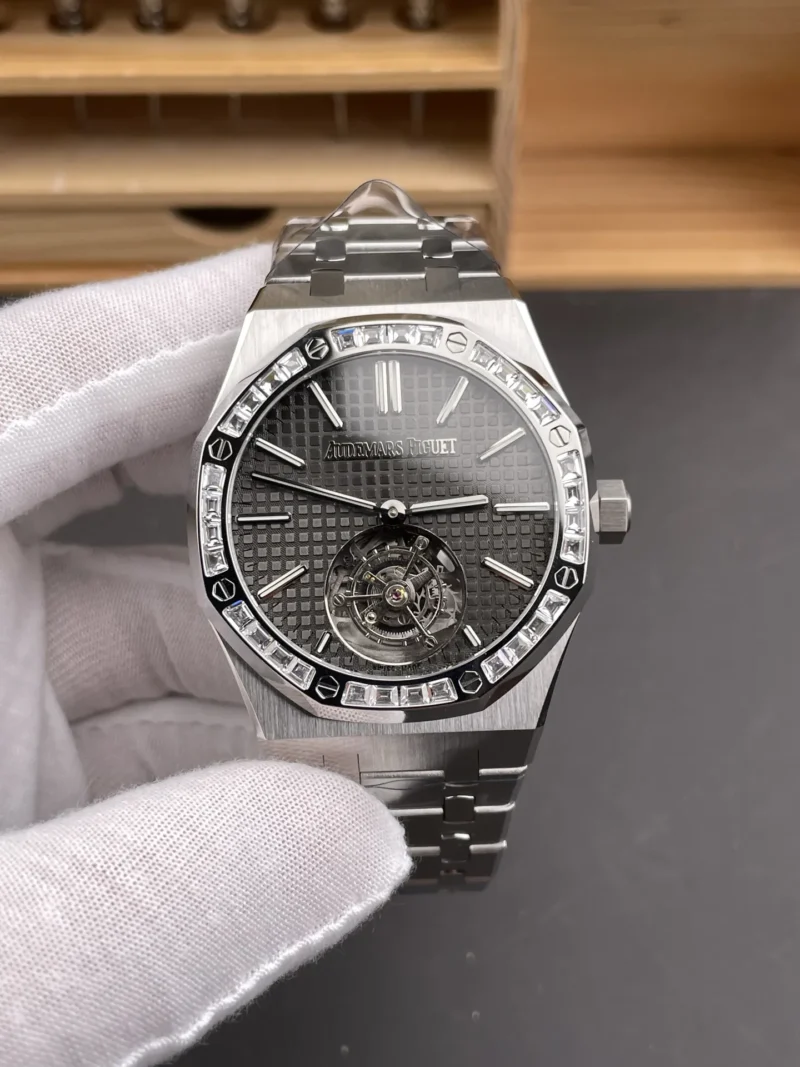 AP Royal Oak 26730 Baguette Diamond 41mm
