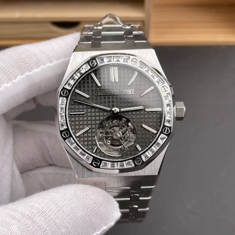 AP Royal Oak 26730 Baguette Diamond 41mm