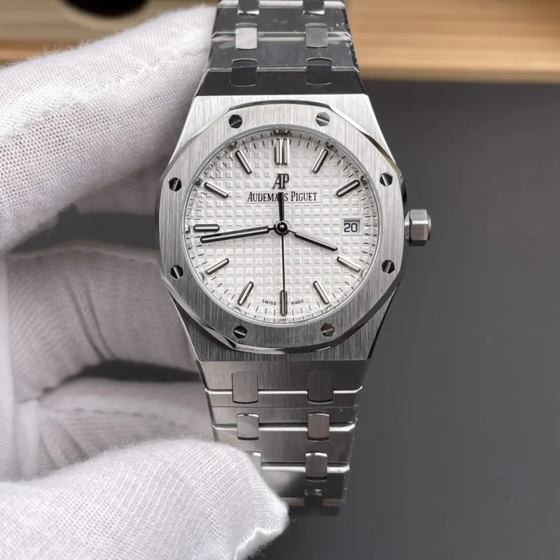 AP Royal Oak 77350 White Dial 34mm