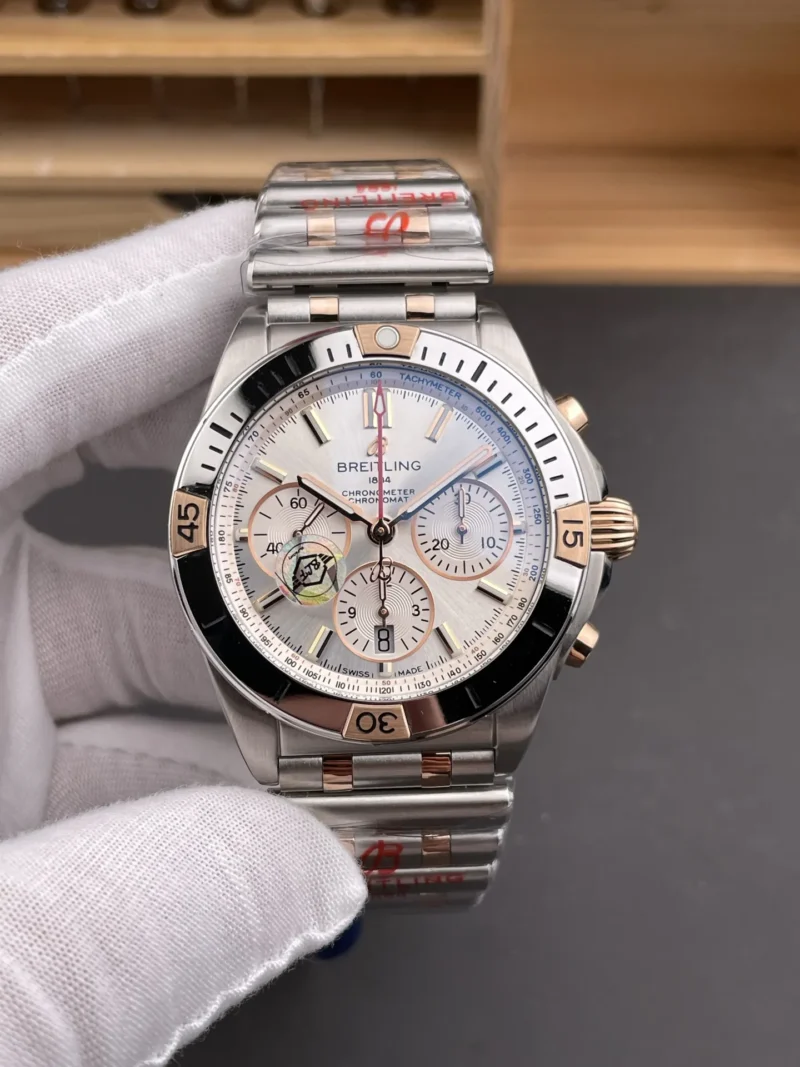 Breitling Chronomat B01rose gold Silver dial 42mm