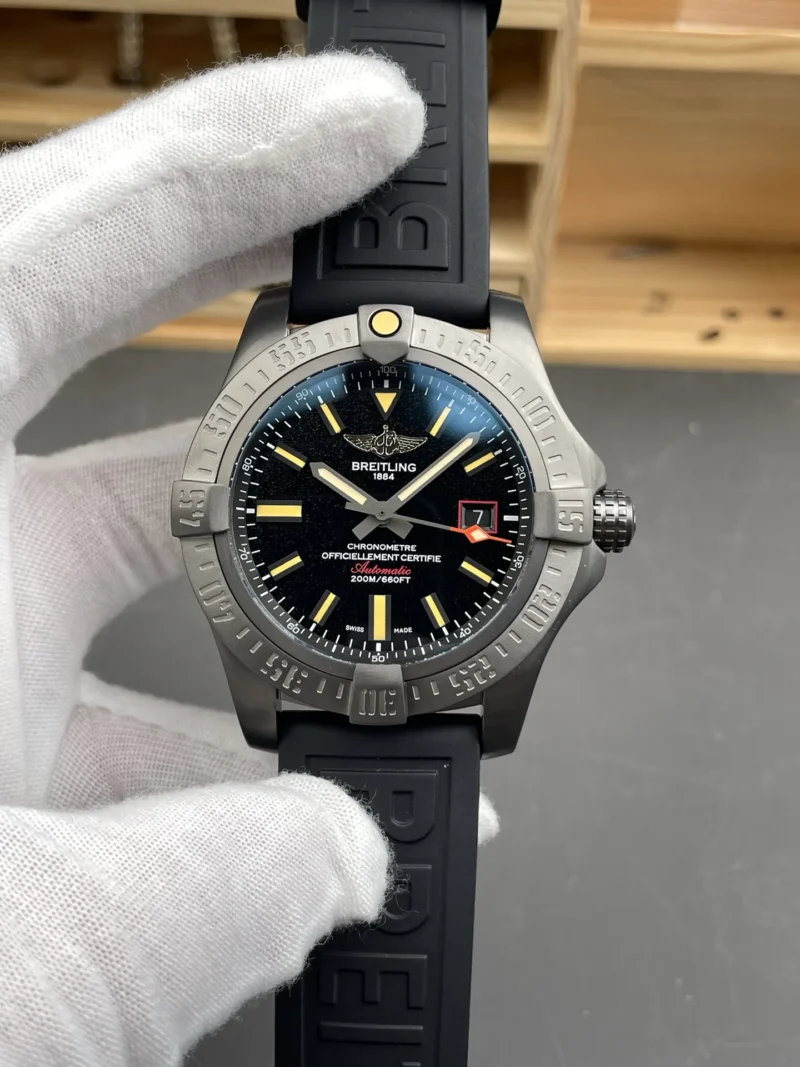 Breitling Avenger Black 44mm