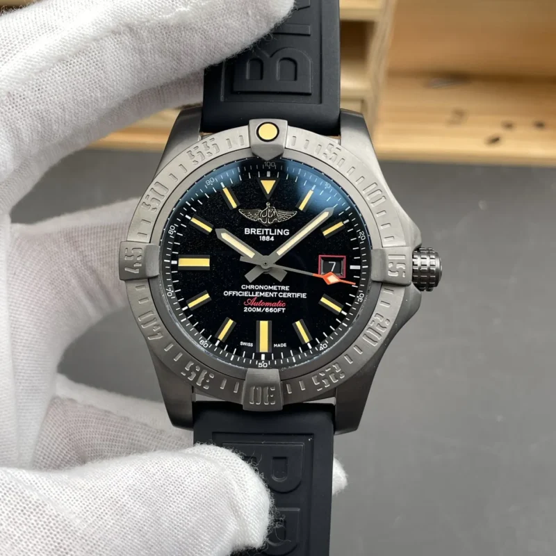 Breitling Avenger Black 44mm