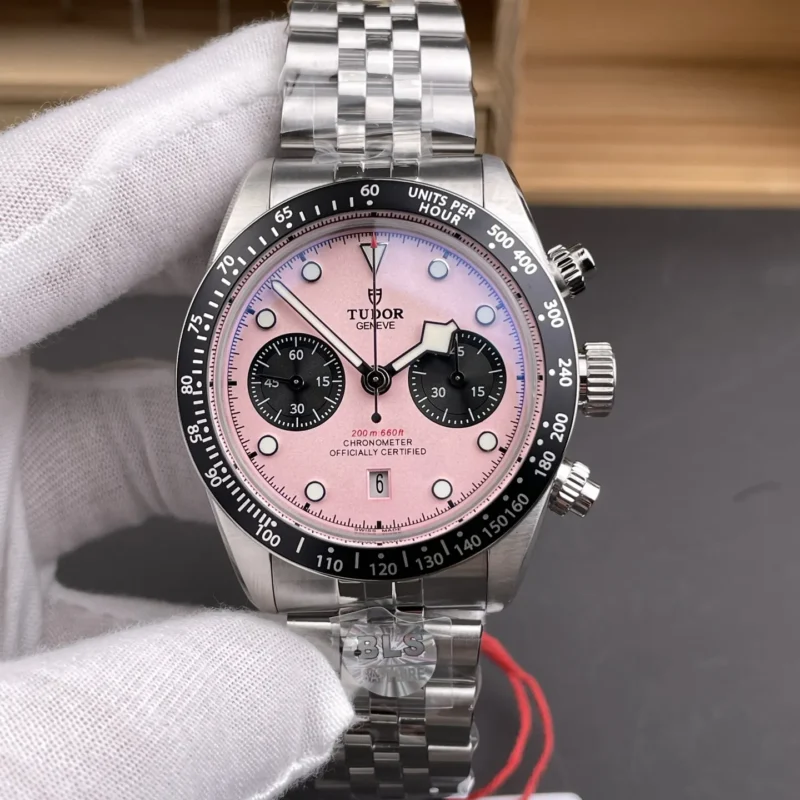 img01_0726_BLS_帝舵_碧湾系列_计时型猛男粉盘双表带_41mm_7750机芯.webp Tudor Black Bay Pink Dial 41mm