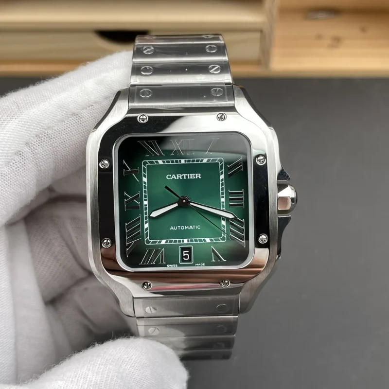 img01_0788_BV_J12_卡地亚_山度士系列_绿盘大号_39.8mm_9015机芯.webp Cartier Santos Green Dial 39.8mm