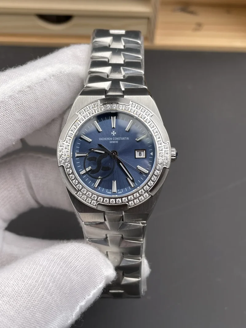 Vacheron Constantin Overseas 1205 V Diamond Bezel 33mm