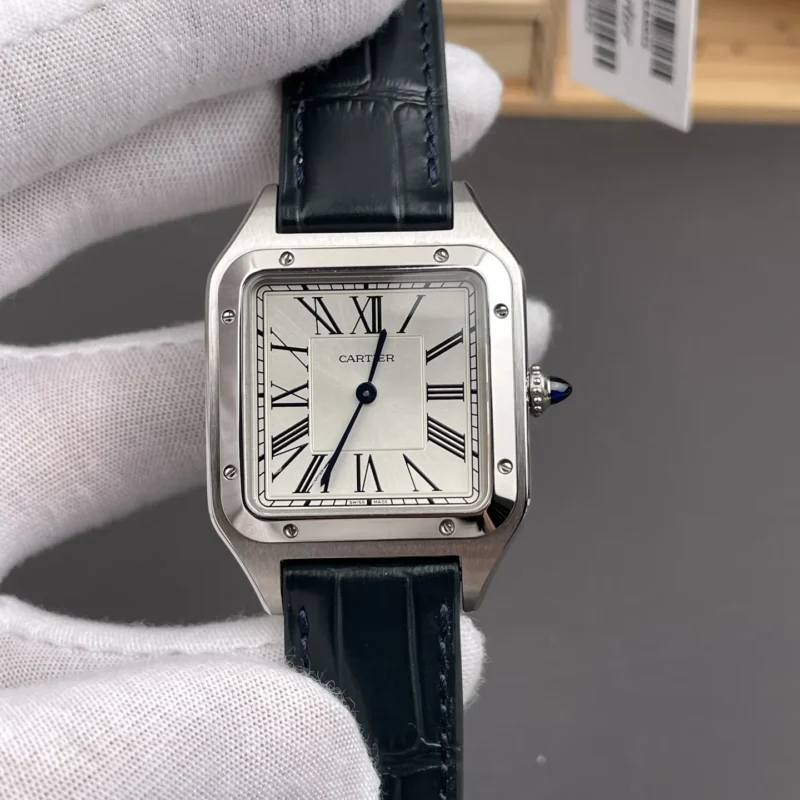 img01_1074_F1_卡地亚_山度士杜蒙_中号标准款_43.5x31.4mm_石英机芯.webp Cartier Santos-Dumont Medium 43.5x31.4mm