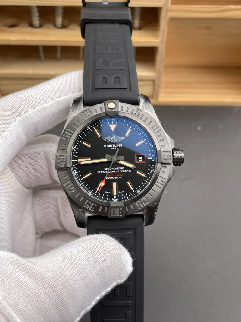 Breitling Avenger Black 44mm