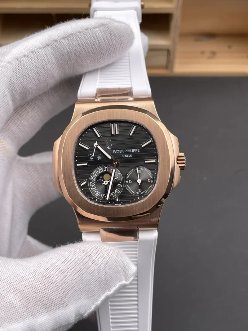 Patek Philippe Nautilus 5712 Rose Gold 40mm