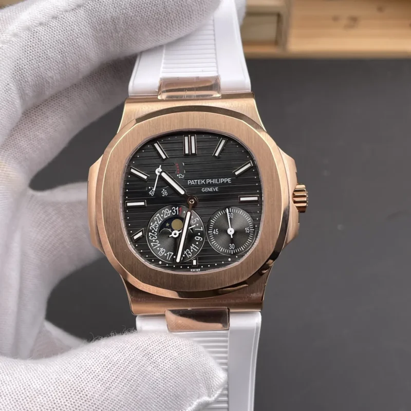 Patek Philippe Nautilus 5712 Rose Gold 40mm