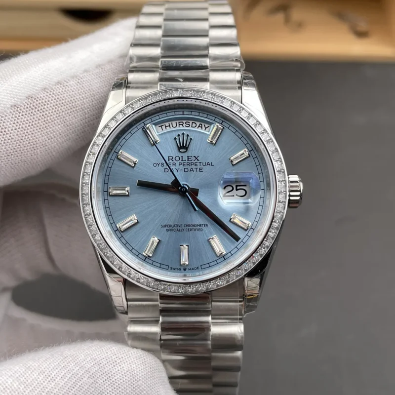 img01_1157_GS_劳力士_星期日志DD_方钻圈冰蓝盘配重版_36mm_3255机芯.webp Rolex Day-Date Baguette Diamond 36mm