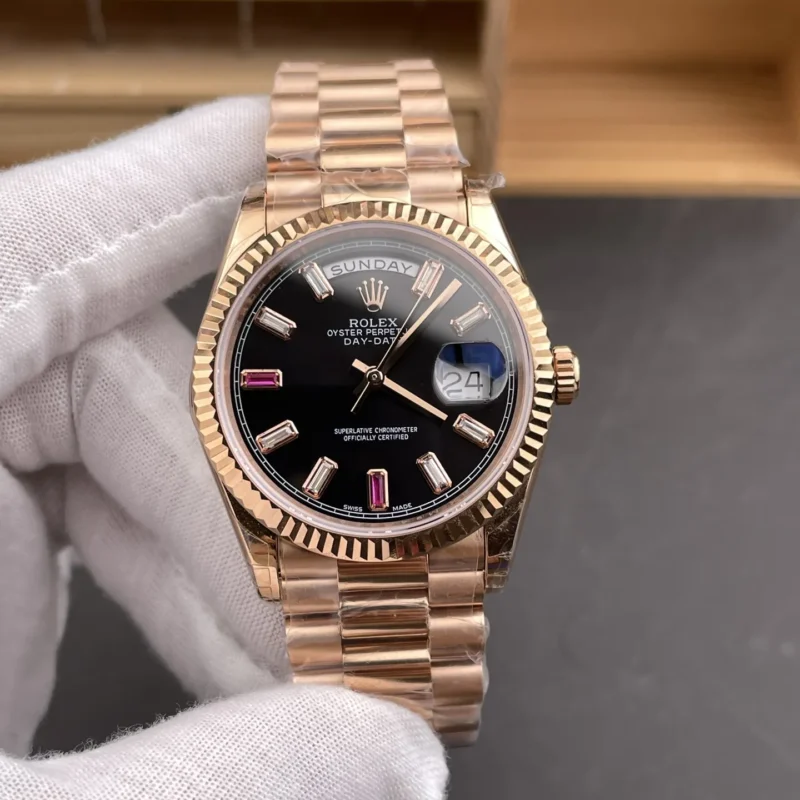 img01_1170_GS_劳力士_星期日志DD_69红宝石黑冰糖配重版_36mm_3255机芯.webp Rolex Day-Date Black Baguette Diamond 36mm