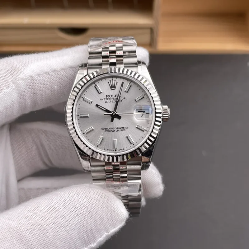 img01_1243_GS_劳力士_日志型_条丁银盘女表_31mm_2236机芯.webp Rolex Datejust Silver Dial Ladies 31mm
