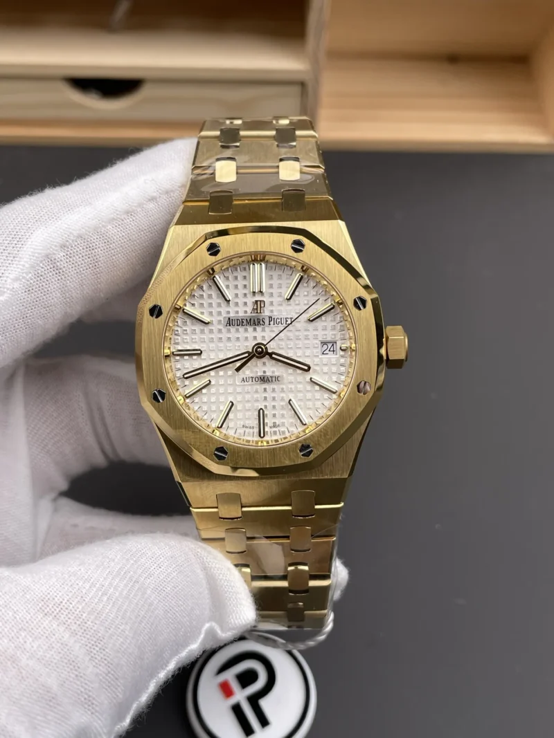 AP Royal Oak White Dial 37mm