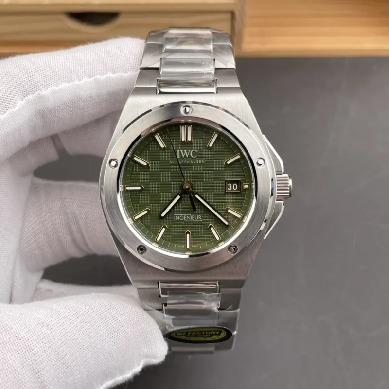 IWC Ingenieur Avocado Green 40mm