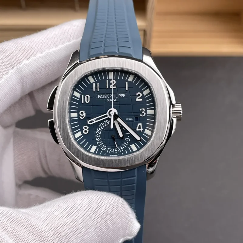 img01_1480_PP_百达翡丽_手雷_5164蓝盘两地时款_40.8mm_324机芯.webp Patek Philippe Aquanaut Blue Dial 40.8mm
